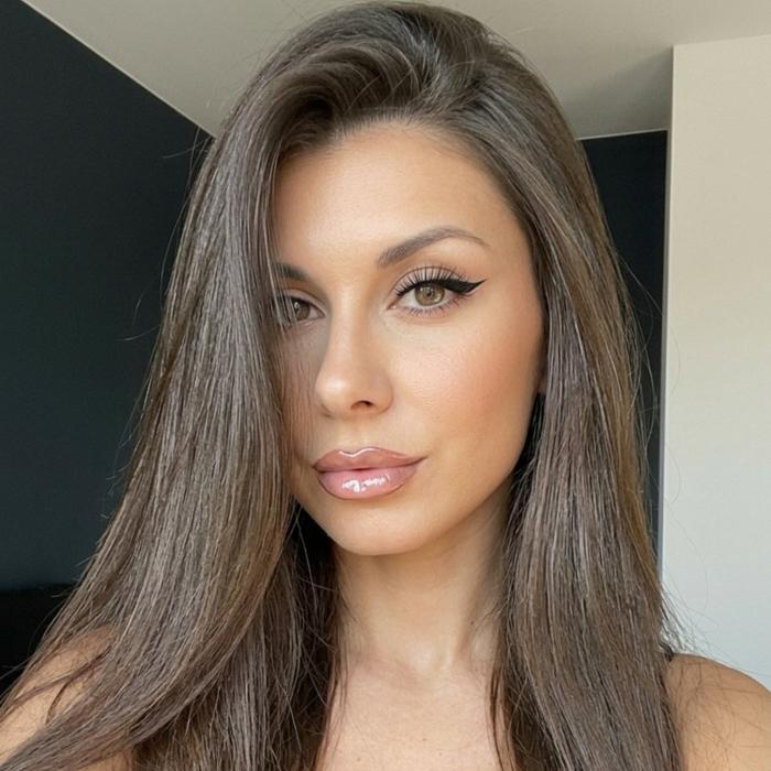 Nice miss Anna, 34 yrs.old from Eastern Europe