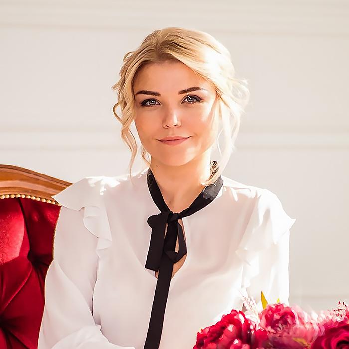 Gorgeous miss Nadezhda, 45 yrs.old from Eastern Europe