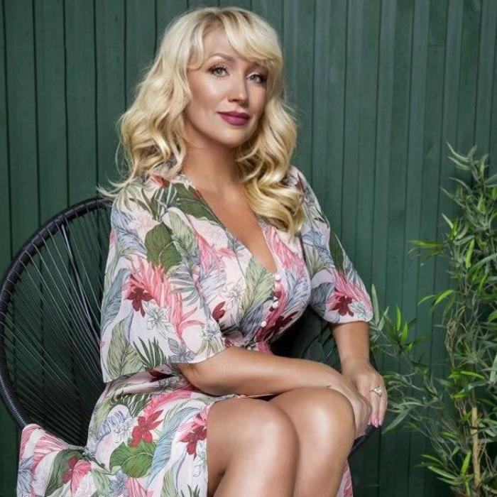 Svetlana, 53