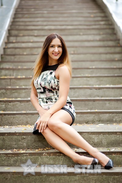 sexy-woman-victoria-from-poltava-ukraine-i-am-romantic-optimistic