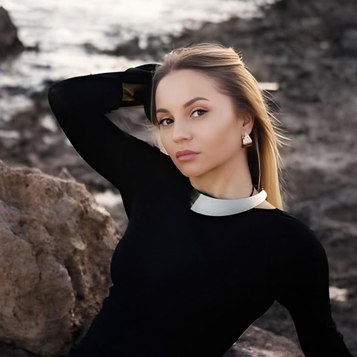 Gorgeous girlfriend Karina, 34 yrs.old from Eastern Europe Gorgeous girlfriend Karina, 34 yrs.old from Eastern Europe