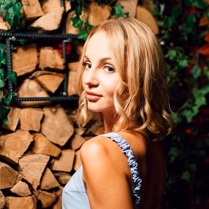 Charming girlfriend Karina, 34 yrs.old from Eastern Europe Charming girlfriend Karina, 34 yrs.old from Eastern Europe