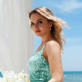 Amazing mail order bride Karina, 32 yrs.old from Simferopol, Russia