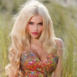 Gorgeous miss Christina, 32 yrs.old from Gaaga, Netherlands