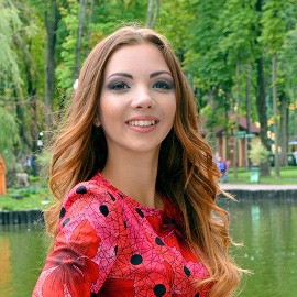 Single bride Olexandra, 26 yrs.old from Chernivtsi, Ukraine