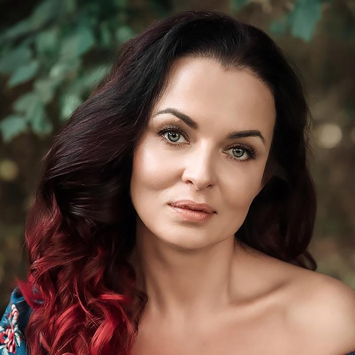 Gorgeous girlfriend Irina, 46 yrs.old from Eastern Europe