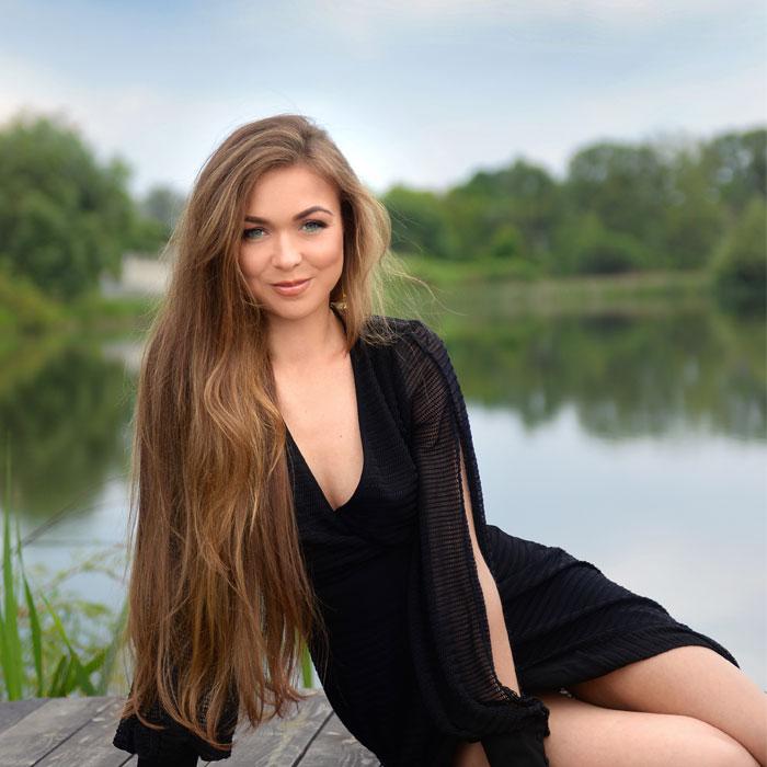 Charming miss Anna, 40 yrs.old from Kharkov, Ukraine