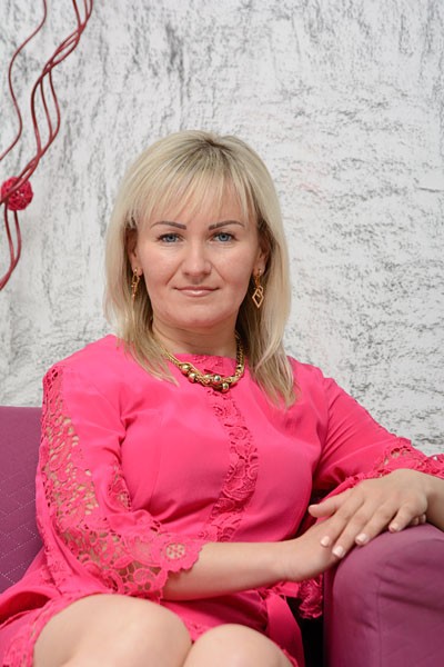 Pretty Mail Order Bride Elena From Kharkov Ukraine I Am Very Optimistic Person Who Likes Smile