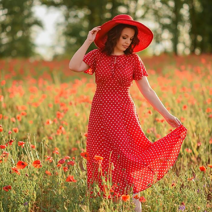 Gorgeous miss Olga, 50 yrs.old from Eastern Europe Gorgeous miss Olga, 50 yrs.old from Eastern Europe