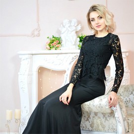Charming bride Marina, 26 yrs.old from Sumy, Ukraine