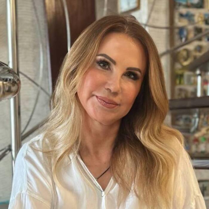 Charming pen pal Elena, 59 yrs.old from Eastern Europe Charming pen pal Elena, 59 yrs.old from Eastern Europe