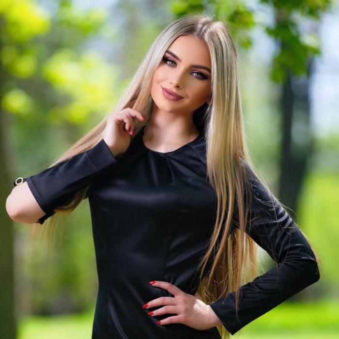 Hot wife Valeriya, 23 yrs.old from Konstantinovka, Ukraine