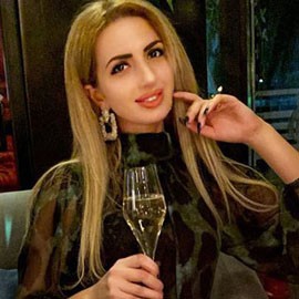 Sexy bride Alina, 36 yrs.old from Kharkiv, Ukraine