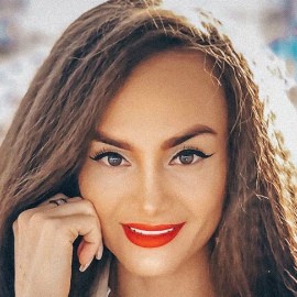 Pretty miss Alyona, 32 yrs.old from Eastern Europe