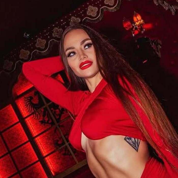 Hot girlfriend Alyona, 33 yrs.old from Eastern Europe Hot girlfriend Alyona, 33 yrs.old from Eastern Europe