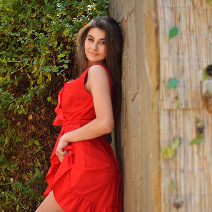 Nice girlfriend Amina, 23 yrs.old from Kharkov, Ukraine