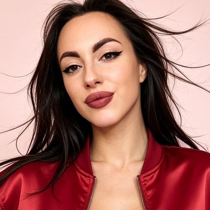 Pretty girlfriend Alina, 23 yrs.old from Eastern Europe
