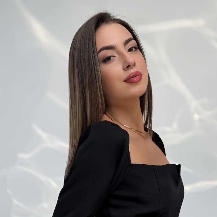 Single bride Alina, 23 yrs.old from Eastern Europe