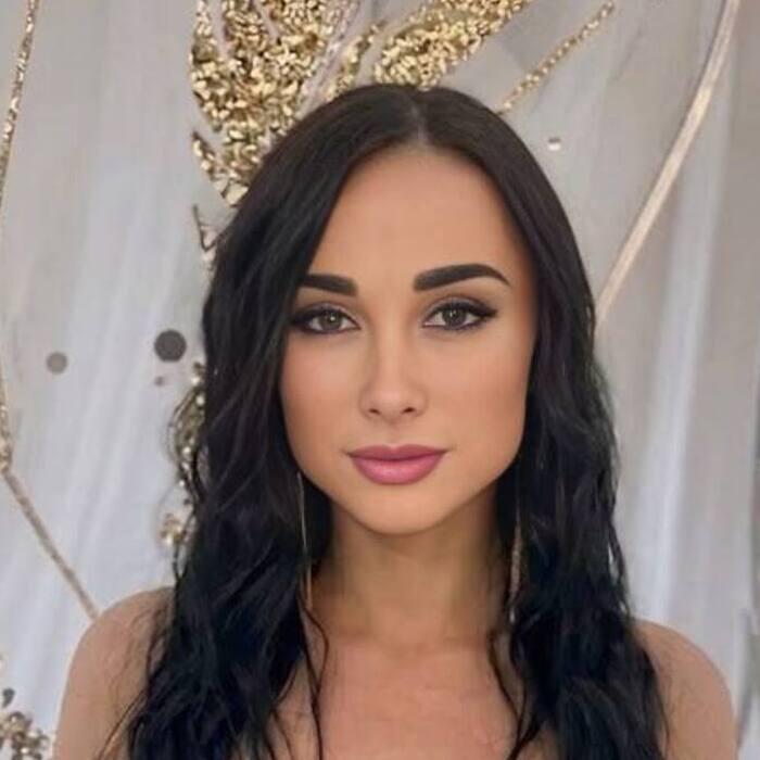 Nice bride Diana, 23 yrs.old from Eastern Europe