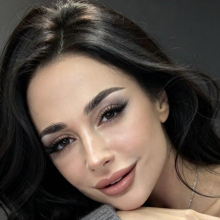 Charming wife Diana, 24 yrs.old from Eastern Europe Charming wife Diana, 24 yrs.old from Eastern Europe