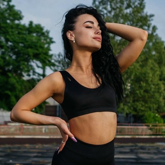 Pretty girlfriend Diana, 23 yrs.old from Eastern Europe