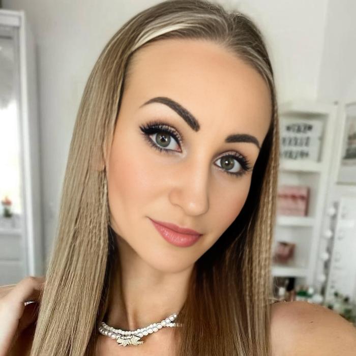 Gorgeous mail order bride Valentina, 45 yrs.old from Kiev, Ukraine