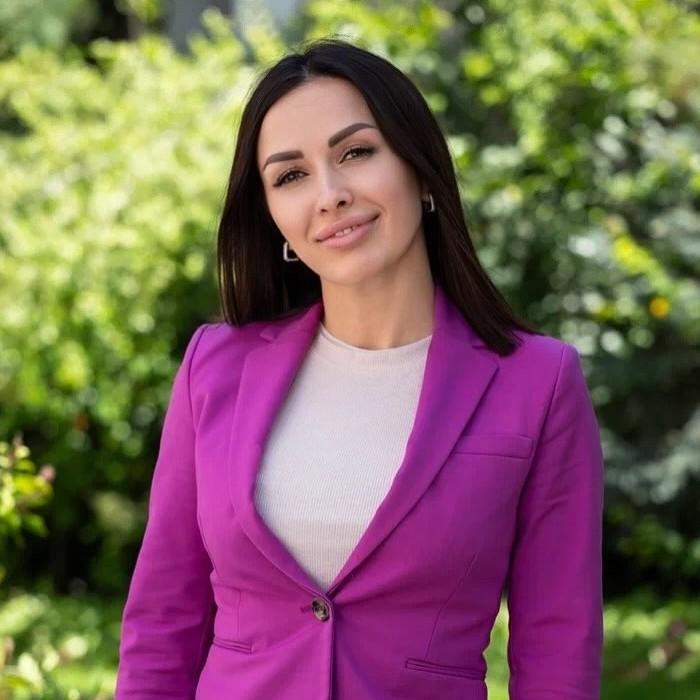 Hot woman Svetlana, 43 yrs.old from Yalta, Russia Hot woman Svetlana, 43 yrs.old from Yalta, Russia