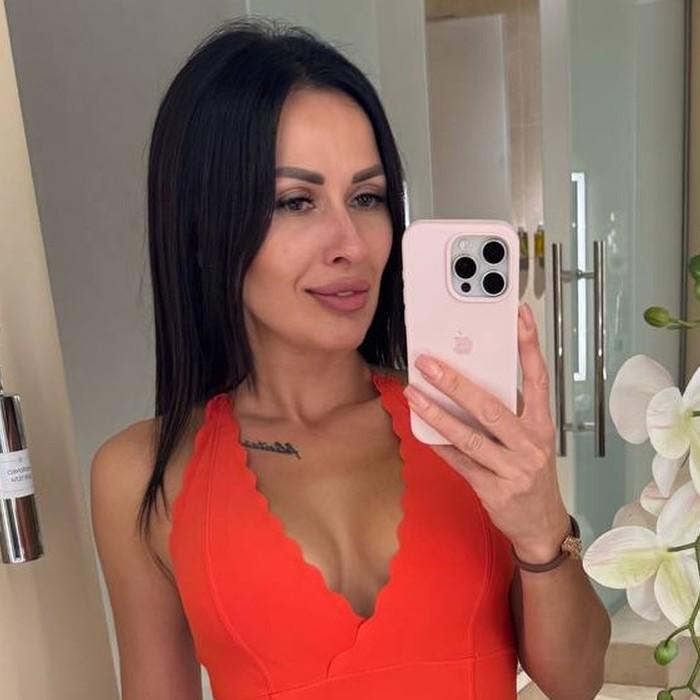 Hot girl Svetlana, 43 yrs.old from Eastern Europe Hot girl Svetlana, 43 yrs.old from Eastern Europe