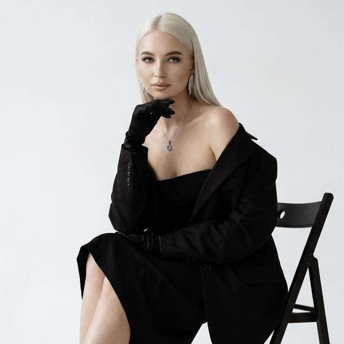 Hot girl Diana, 27 yrs.old from Eastern Europe Hot girl Diana, 27 yrs.old from Eastern Europe