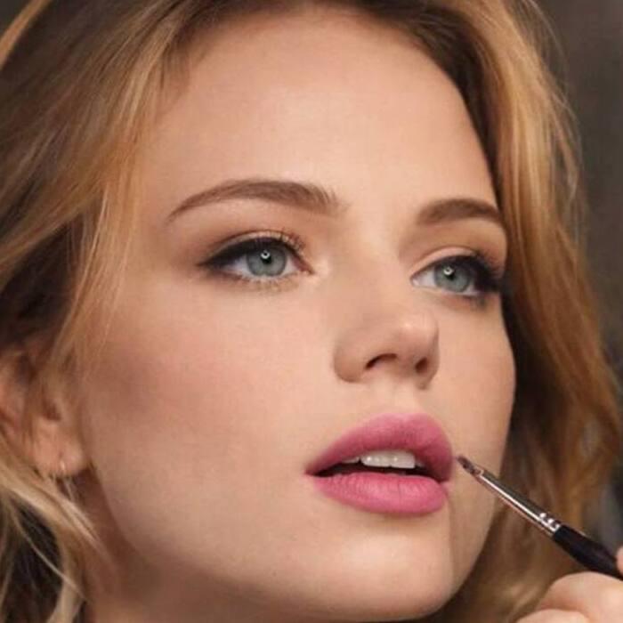 Gorgeous woman Ludmila, 25 yrs.old from Eastern Europe