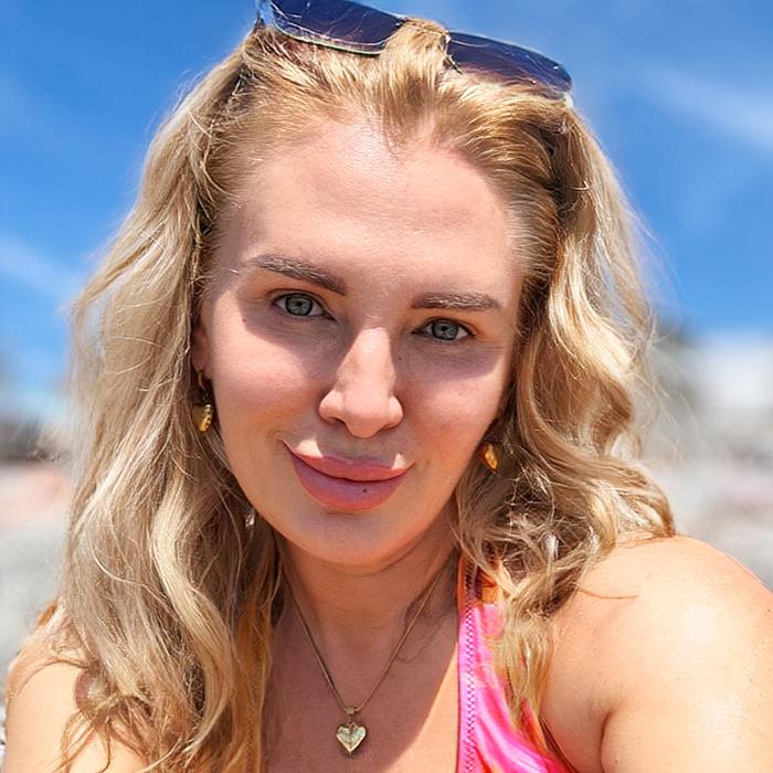 Hot wife Victoria, 48 yrs.old from Oberhousen, Germany