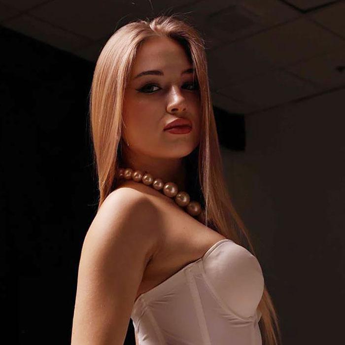 Sexy bride Olga, 24 yrs.old from Kiev, Ukraine