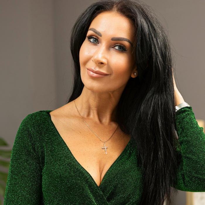 Gorgeous pen pal Alina, 49 yrs.old from Odessa, Ukraine