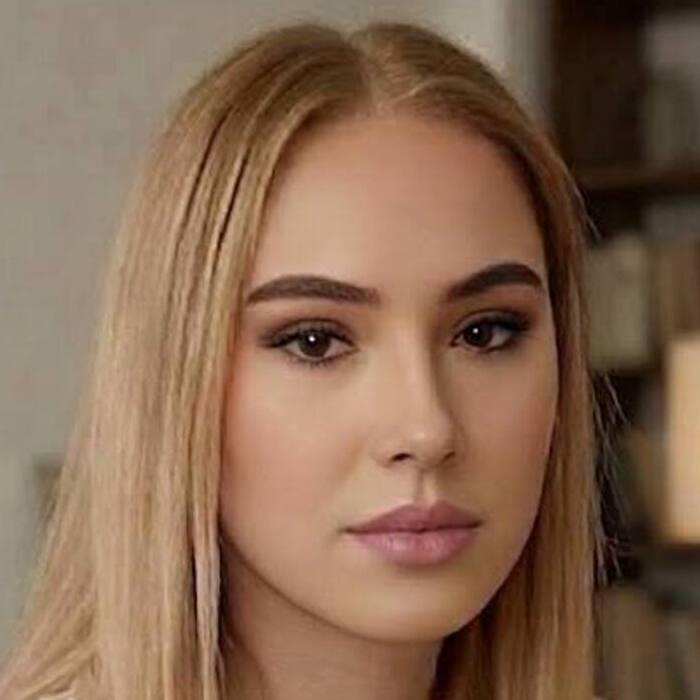 Charming girlfriend Tatiana, 22 yrs.old from Eastern Europe