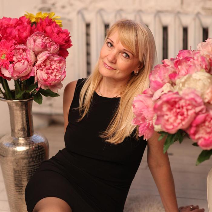 Pretty girlfriend Elena, 63 yrs.old from Eastern Europe