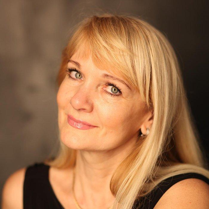 Nice bride Elena, 63 yrs.old from Eastern Europe