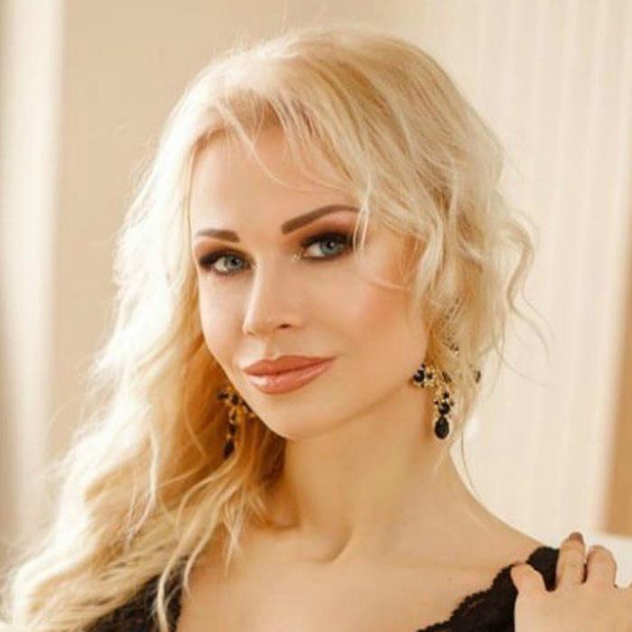 Pretty woman Anna, 35 yrs.old from Kiev, Ukraine