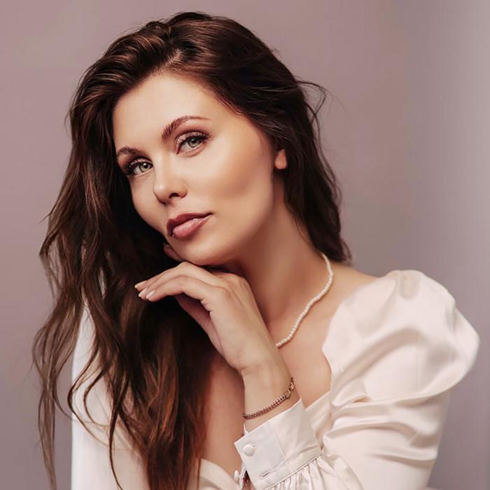 Gorgeous girlfriend Darina, 30 yrs.old from Mirgorod, Ukraine