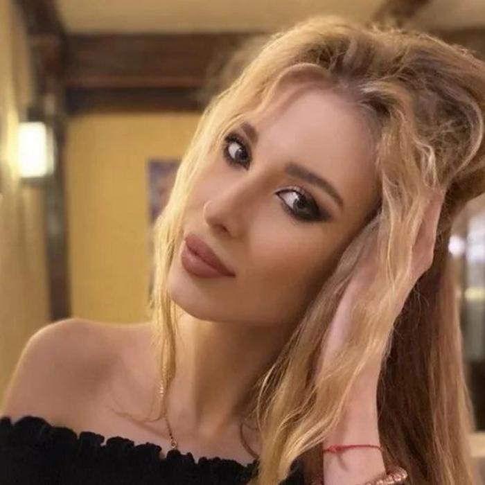 Beautiful bride Anastasia, 22 yrs.old from Zaporozhye, Ukraine