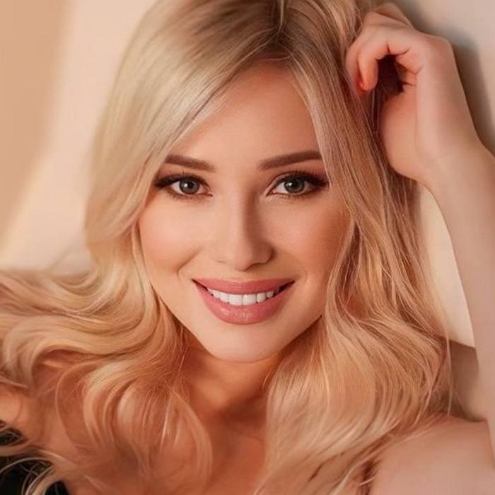 Pretty miss Elena, 31 yrs.old from Kyiv, Ukraine