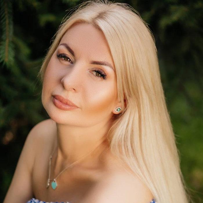 Gorgeous miss Tetiana, 48 yrs.old from London, United Kingdom