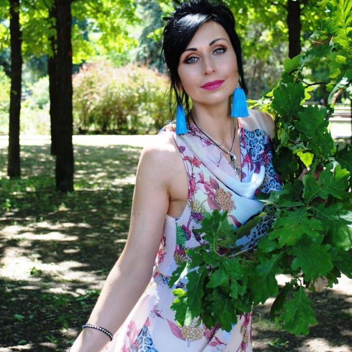 Nice woman Yelena, 42 yrs.old from Lugansk, Russia