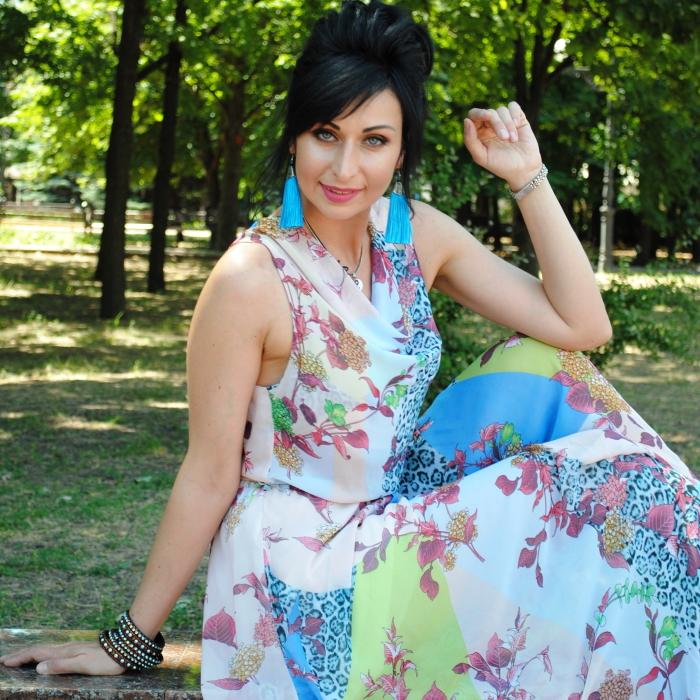 Pretty girl Yelena, 42 yrs.old from Eastern Europe