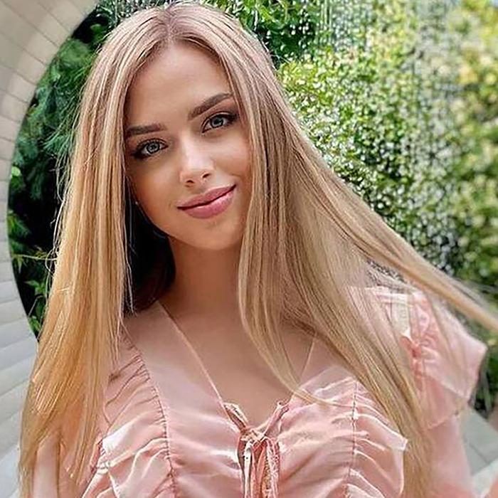 Gorgeous mail order bride Natalya, 25 yrs.old from Kyiv, Ukraine