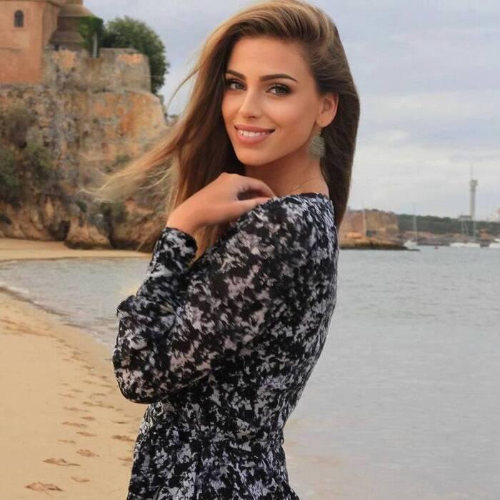 Beautiful mail order bride Olena, 26 yrs.old from Lisbon, Portugal