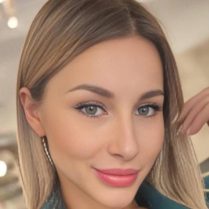 Gorgeous girlfriend Yuliia, 25 yrs.old from Kremenchug, Ukraine