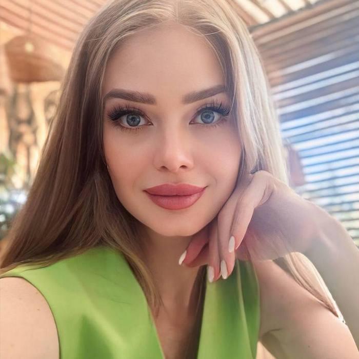 Pretty pen pal Oksana, 42 yrs.old from Kharkov, Ukraine