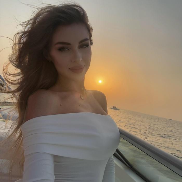 Charming miss Elena, 22 yrs.old from Kharkov, Ukraine Charming miss Elena, 22 yrs.old from Kharkov, Ukraine