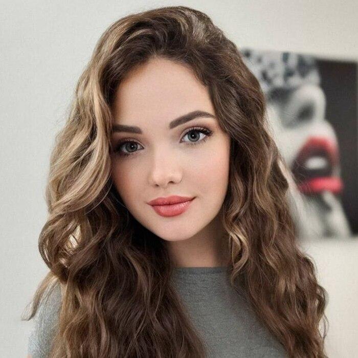 Beautiful girlfriend Daria, 22 yrs.old from Wroclaw, Poland