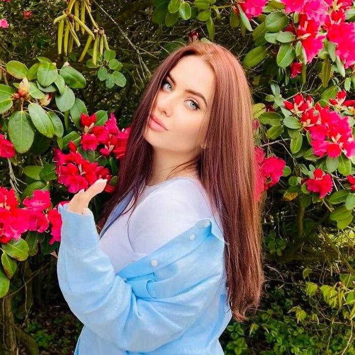 Gorgeous miss Galina, 34 yrs.old from Bohum, Germany